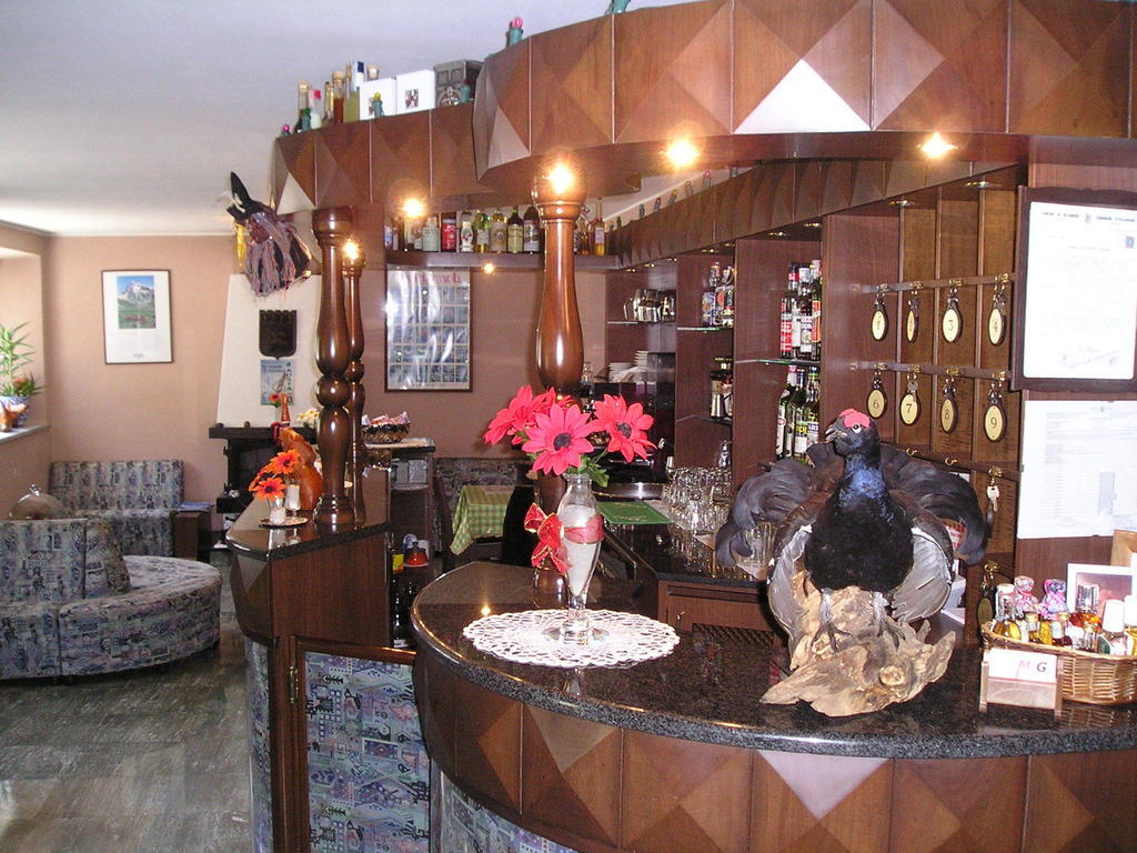 Mont Gele Hotel Ollomont Ngoại thất bức ảnh