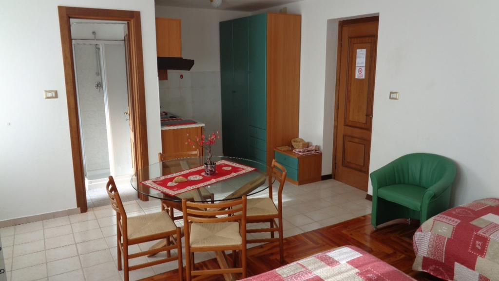 Mont Gele Hotel Ollomont Ngoại thất bức ảnh
